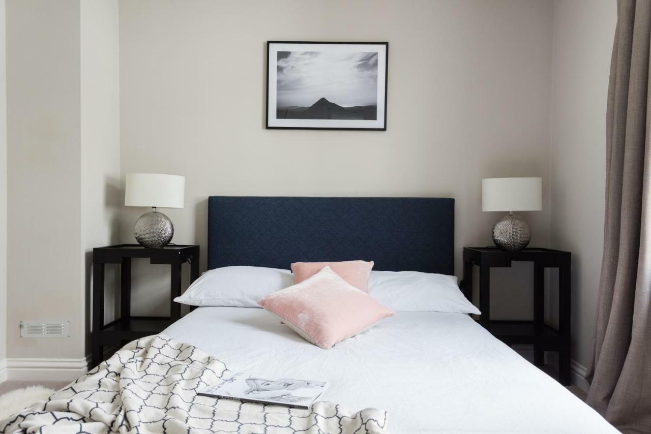 The Navy Court - Scandinavian Inspired 4Bdr Home Oxford Extérieur photo